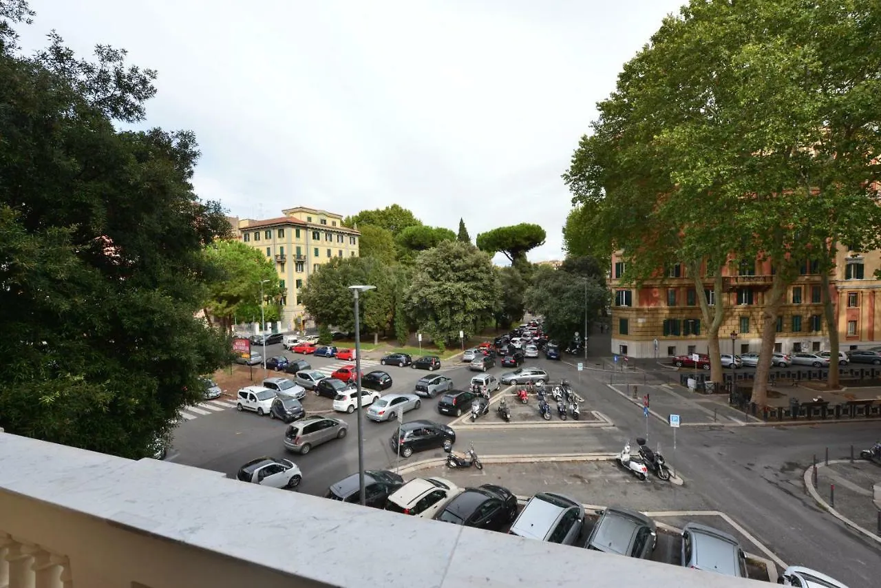 Fabio Dei Velapazza Guesthouse Rome