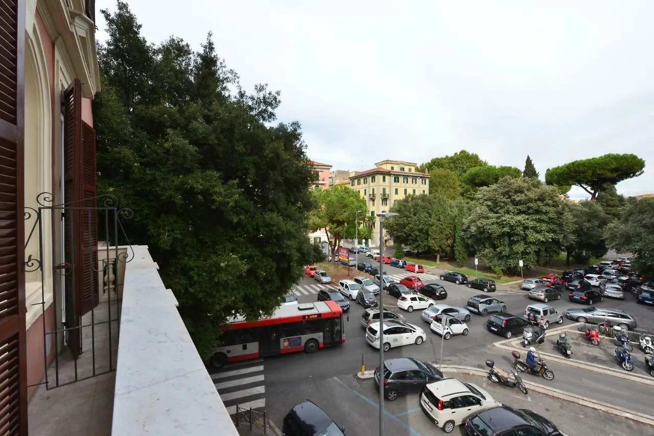 Fabio Dei Velapazza Guesthouse Rome 0*,